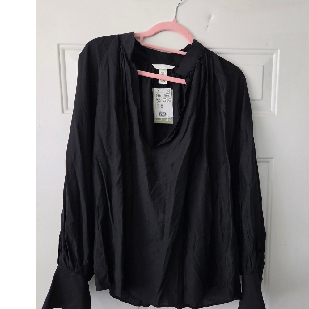 HM Womens Black V-Neck Balloon Sleeve Blouse Pearl Button Cuff XL New